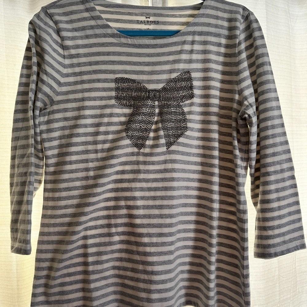 Talbots Long Sleeve Gray Striped Tee with Bow Size L- P‎